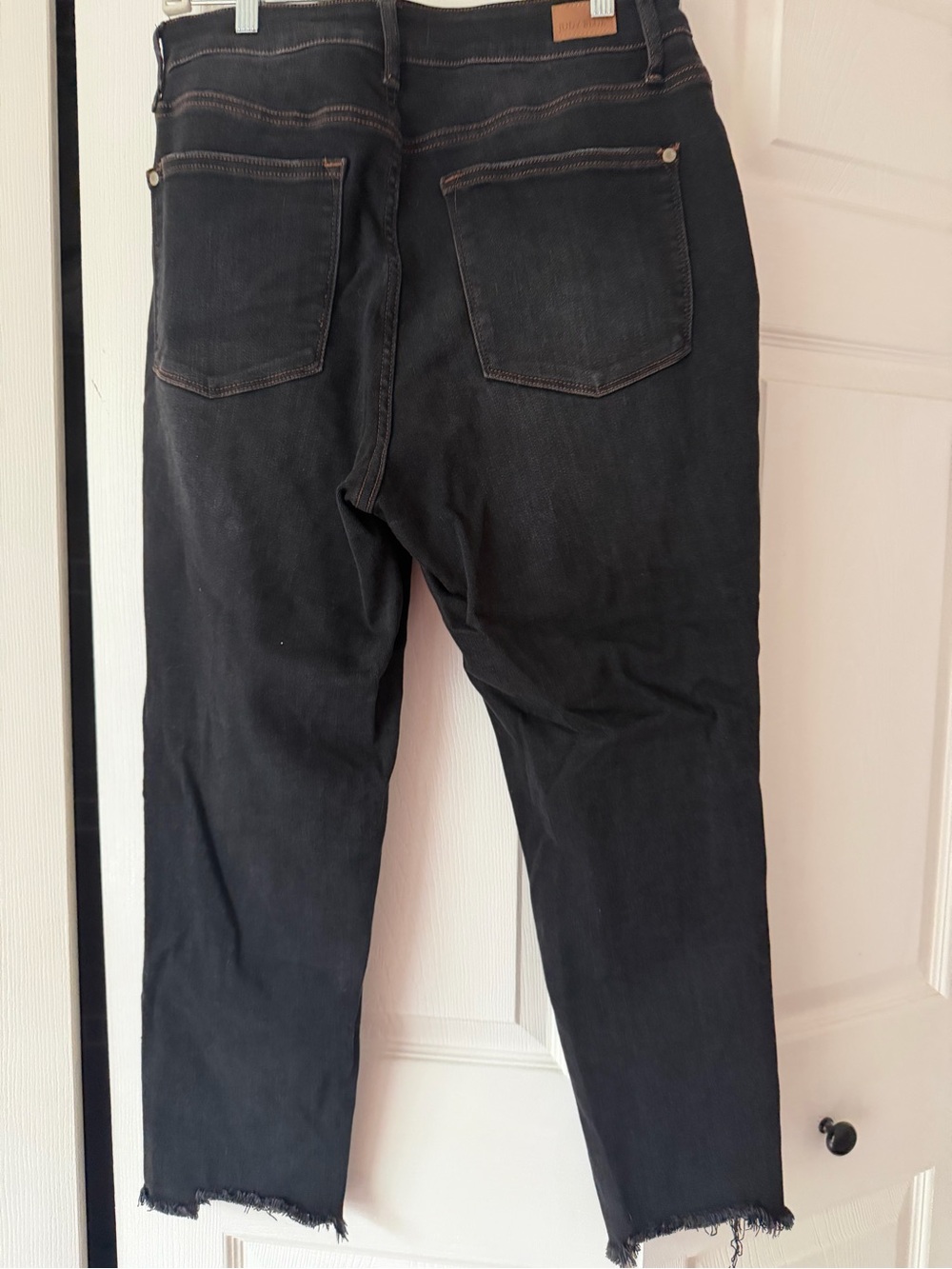 Judy Blue Black Ankle Crop Jeans with Raw Hem
